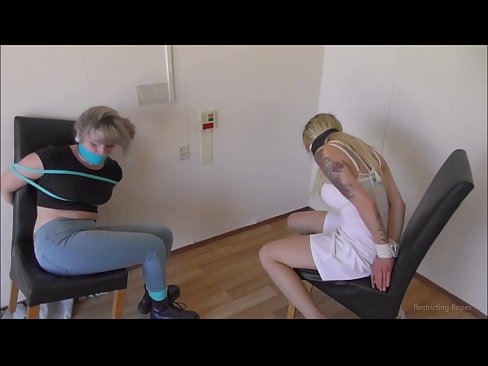 ❤️ Woledzera / womangidwa komanso wotsekeredwa / msungwana wovutika Kanema wolaula pa ny.eviewporn.ru  ☑