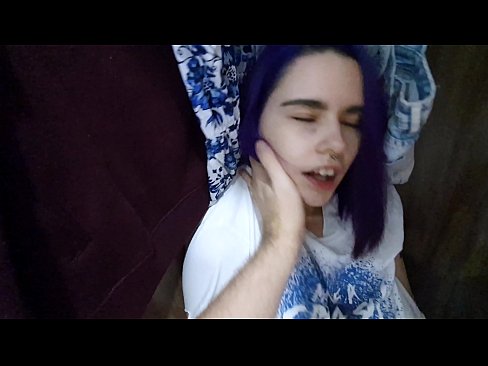 ❤️ Ndinamupeza sis wanga ali kuchipinda ndikumuthandiza kulira Kanema wolaula pa ny.eviewporn.ru ☑